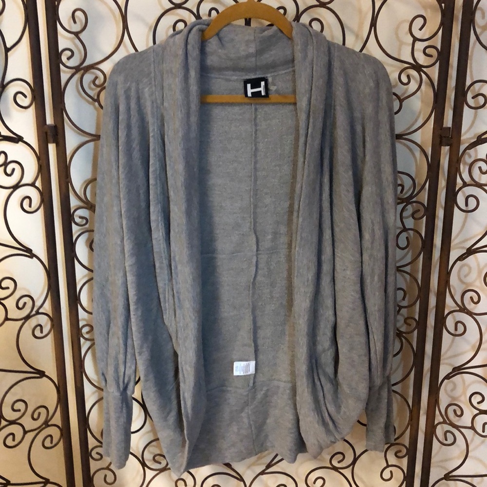 H By Bordeaux Gray Sporty Cardigan! ♥️